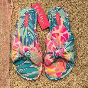 Lilly Pulitzer pool slipper.
